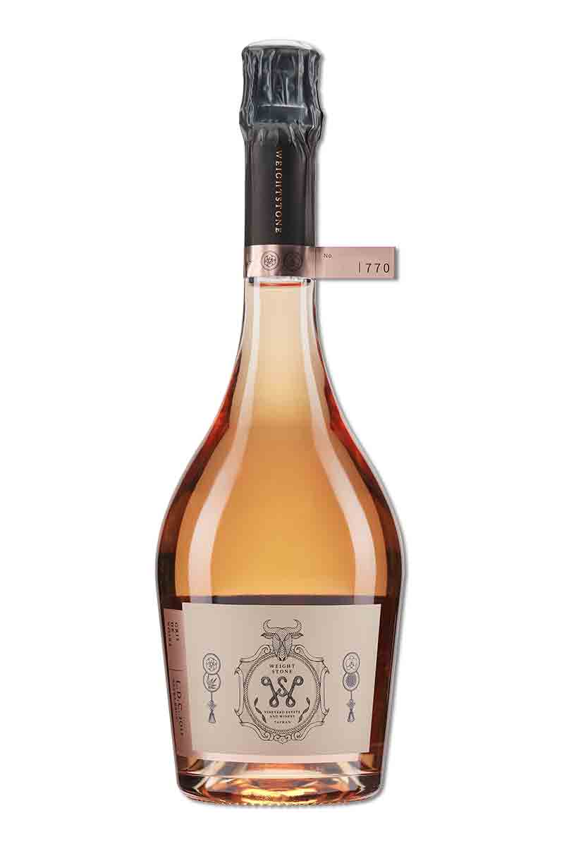 威石東酒莊 黑中灰 傳統釀造氣泡酒 晚除渣陳年款 2015
